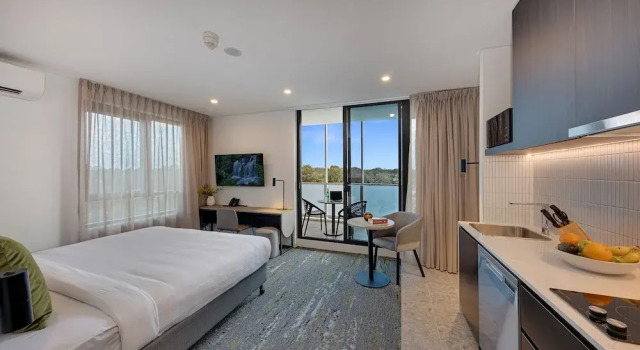 Студия Executive Littomore Suites Kingswood