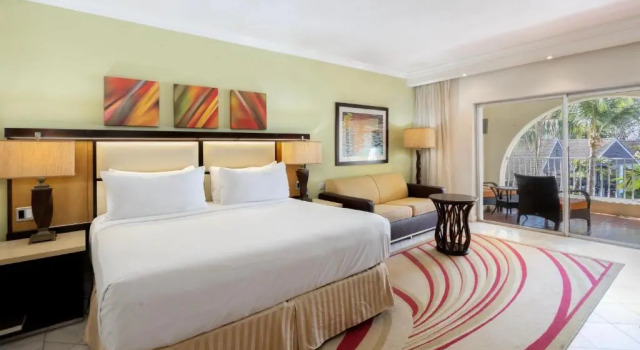 Полулюкс с видом на бассейн Tamarind, Barbados, An Autograph Collection All-Inclusive Resort