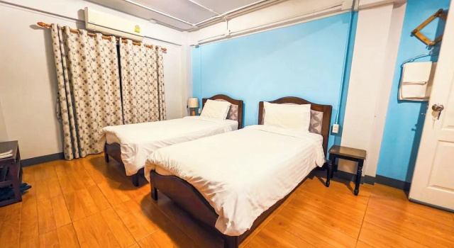 Thepmongkol House, Забронировать Отель Отели Бангкока 3 звезды, рядом с ЭСКАТО и Организация Объединеных Наций, 3*