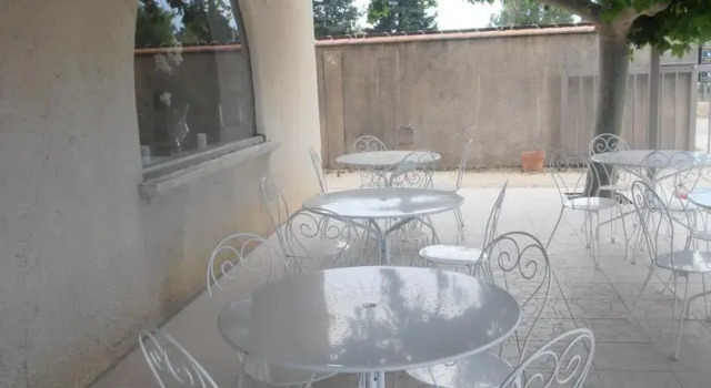 La Bastide De Morgane Sorgues, Prenota Hotel Sorgues Valchiusa