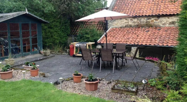 SUNNYSIDE COTTAGE HUTTON LE HOLE NORTHYORKSHIRe, Забронировать Дом для отпуска Отели Северного Йоркшира с парковкой, Парковка