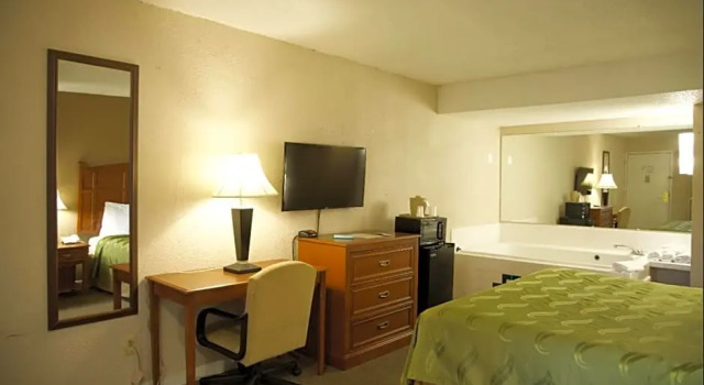 Двухместный люкс Travelers Inn Elizabethton