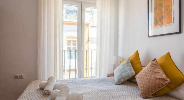 Lovely Apartment at Santa Cruz 6 people, Parking Op, Забронировать Апартаменты/квартира Старый город Севилья