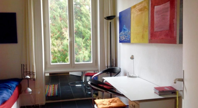 Artistshouse Bed with Kitchen