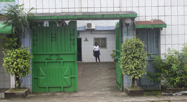 Hôtel La Renardière, Rezervovat Hotel Hotely v Douala s parkováním, Parkování