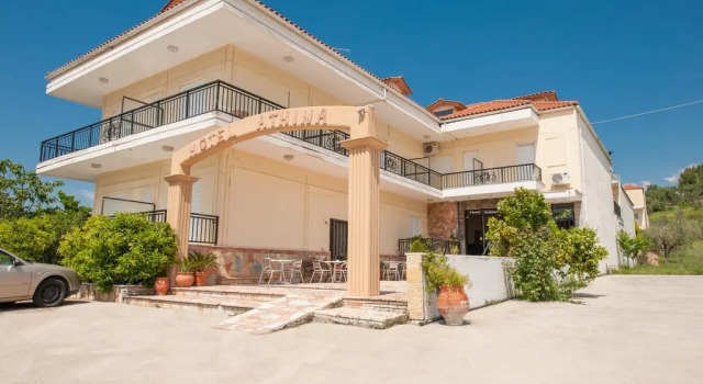 Athina Hotel, Prenota Hotel Krestena Elide