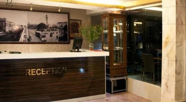Envoy Hotel
