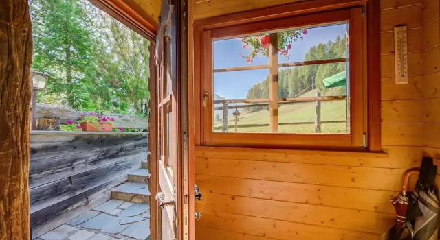 Chalet Sciachilo’ Ski In-Ski Out 10m, Забронировать Шале Виллы Ливиньо, рядом с Blesaccia 1, Вилла