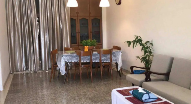 Cosy big house 5min CIQ SOGO KSL mall 3BR 9Pax, Varaa Hotelli Hotellit Johor pysäköinnillä, Pysäköinti