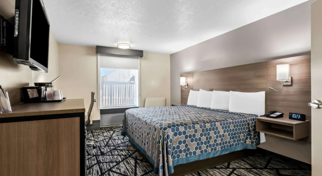 Двухместный номер Standard SureStay Hotel by Best Western Duncan