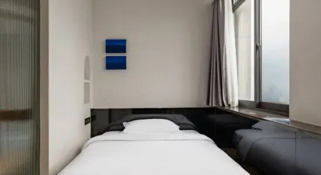 Семейный люкс INisle|Skyview Hotel&Bar