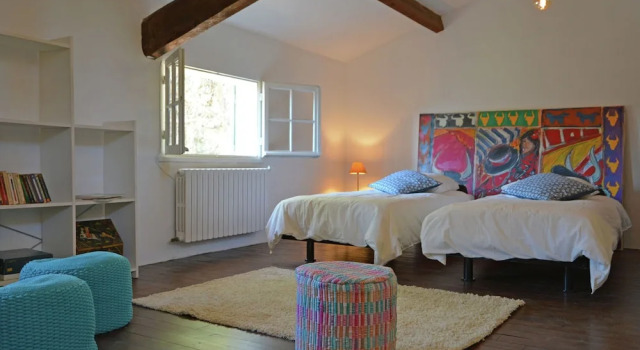 Elegant Mansion in Provence, Забронировать Отель Бокер ViaRhona