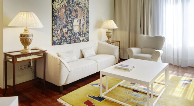 Vista Urumea by FeelFree Rentals, Rezerwuj Apartament Hotele w Baskonia z parkingiem, Parking