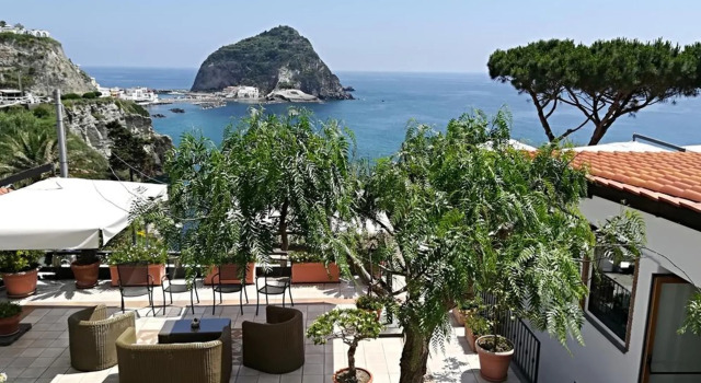Hotel Casa Gerardo, Buchen Sie Hotel Sant Angelo Ischia