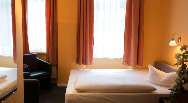 Номер Standard Hotel am Hermannplatz