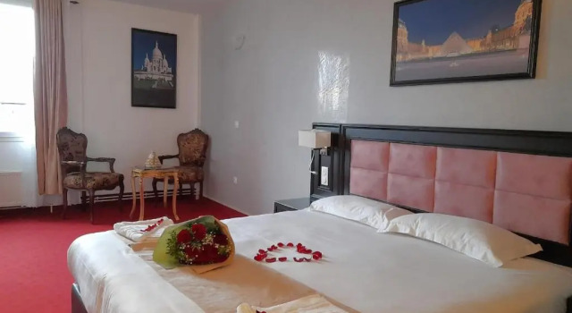 Двухместный номер Deluxe HOTEL ROYAL Paris Ivry