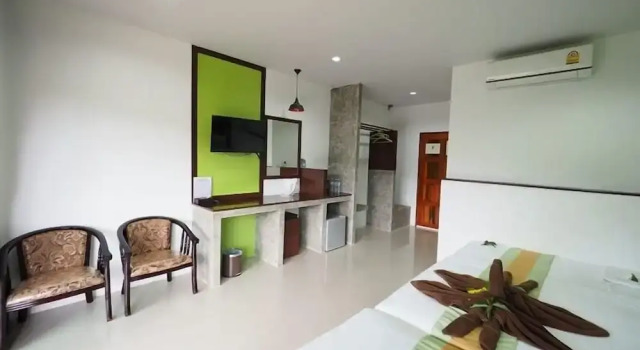 Трёхместный номер Standard с балконом и с красивым видом из окна Hatzanda Lanta Resort - SHA Extra Plus