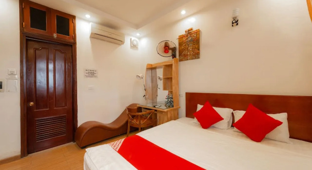 Lenka Hotel by OYO Rooms, Забронировать Отель Отели Муниципалитета Ханоя с парковкой, Парковка