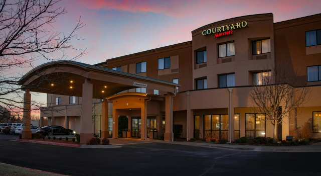 Courtyard by Marriott Norman, Rezerwuj Hotel Norman Oklahoma