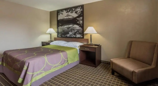 Номер Standard Super 8 by Wyndham Corvallis