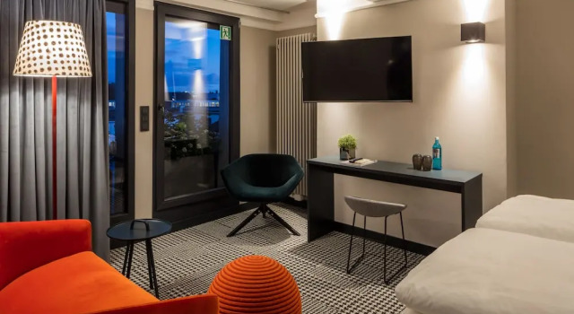 Полулюкс The Midtown Hotel