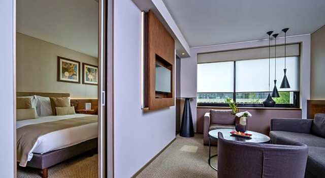 Люкс с 2 комнатами Crowne Plaza Geneva by IHG