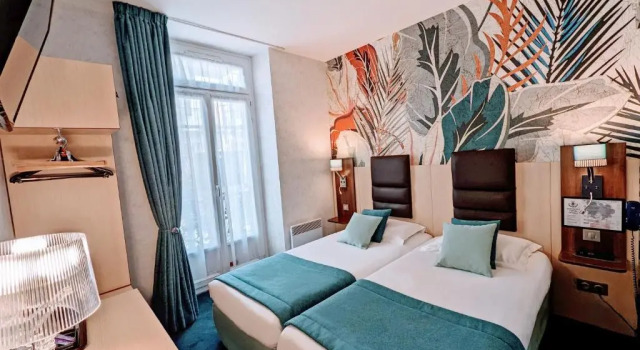 Номер Economy HOTEL ARVERNA VICHY - ClTHOTEL