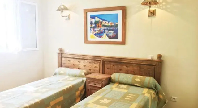 Marina d'Erba Rossa, Varaa Hotelli Ghisonaccia 