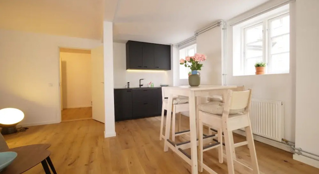 Rent a place to sleep 1, Забронировать Апартаменты/квартира Копенгаген Остров Зеландия, рядом с Королевский сад