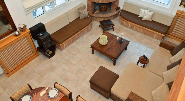 Villa John Dimeon Kato Achaia With Pool - Happy Rentals, Book Villa Cottages in Achaia, Cottage