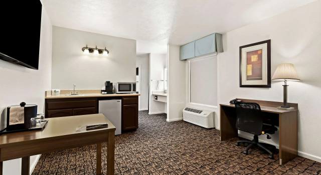Двухместный люкс Best Western El Centro Inn