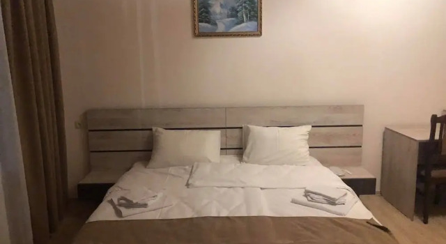 Royal Hotel, Book Hotel Hoteller i Goris med morgenmad, Morgenmad