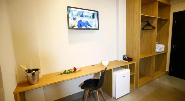 Семейный люкс с балконом NEO PARK HOTEL