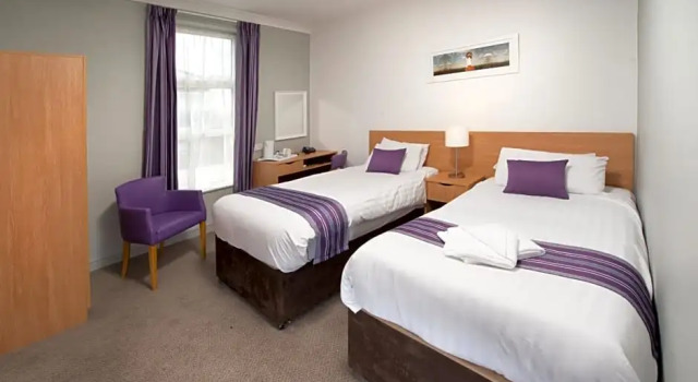Номер Standard The Carlton Hotel