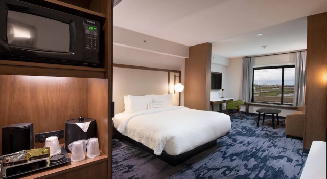 Двухместный люкс Fairfield by Marriott Edmonton International Airport