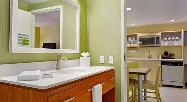 Люкс Grand Home2 Suites by Hilton Baltimore/Aberdeen MD