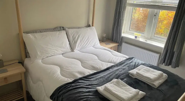 Modern 2-bed House and Parking Tibshelf Derbyshire, 预订 酒店 Tibshelf 德比郡