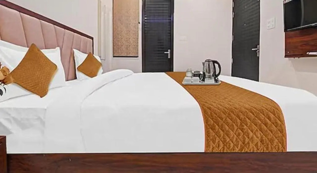 Номер Deluxe FabHotel Metro Inn