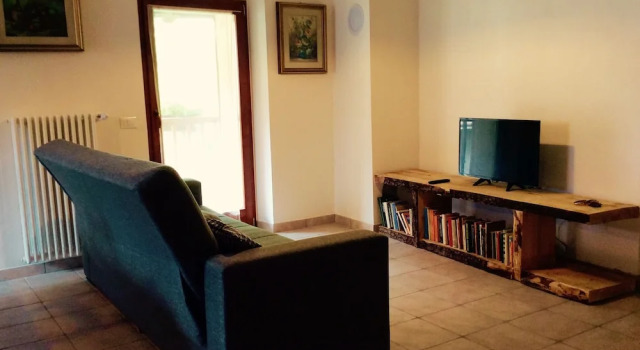 Penthouse in Historic Residence of the 700, Overlooking the Castle and Lake Garda, Забронировать Апартаменты/квартира Тенно Alto Garda e Ledro