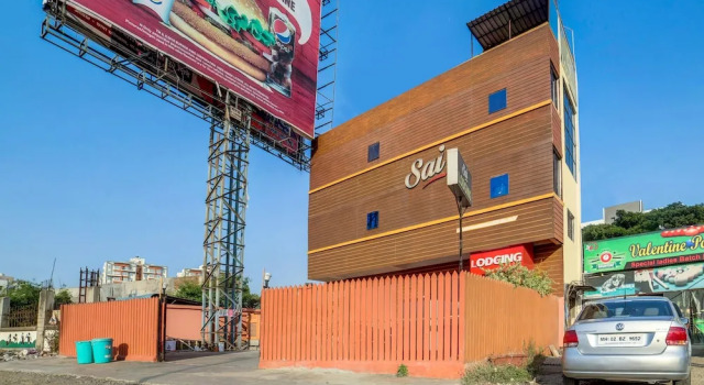 OYO 24282 Sai Lodging, Забронировать Отель Отели Вакад с завтраком, Завтраки