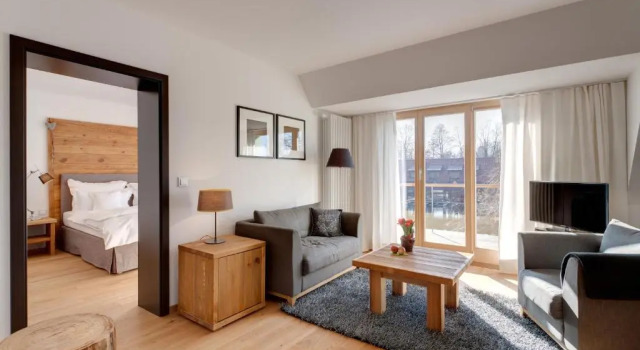 Полулюкс Hotel Strandhaus - Boutique Resort & Spa