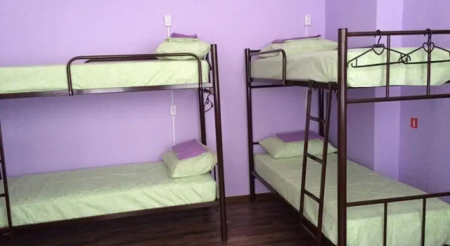 Hostel Na Mira, Забронировать Хостел Хостелы Краснодара, рядом с Концертный зал Краснодарской филармонии, Хостел