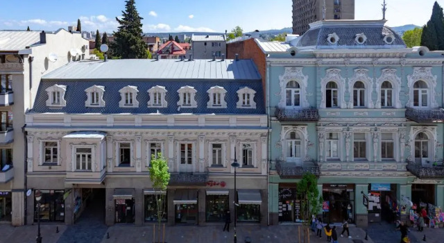 Hotel Avenue 106, Забронировать Отель Чугурети Тбилиси, рядом с Tеатр имени Марджанишвили