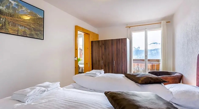 Трёхместный номер Standard с балконом Hotel Sterne