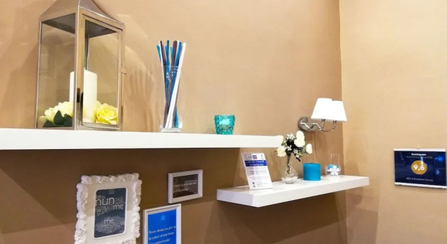 Bed & Breakfast Caruso, Забронировать Отель Отели Неаполя с завтраком, рядом с Кафедральный собор Неаполя, Завтраки