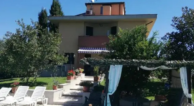 Villino Verde Pomodoro, Book Hotel Hotels in Arezzo with a Pool, Swimming Pool