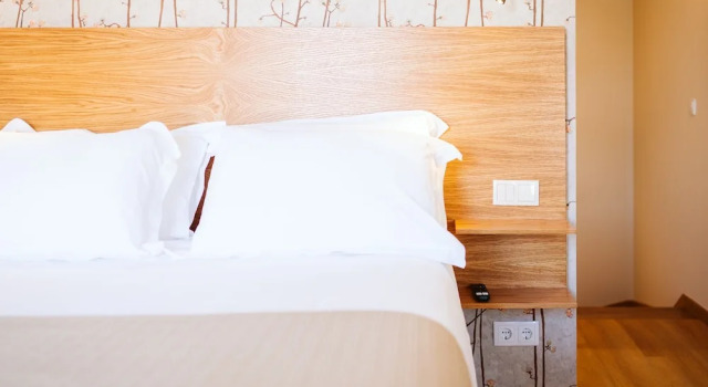 Апартаменты с балконом Casa do Calhau - 1 Bedroom Apartment Sleeps 4