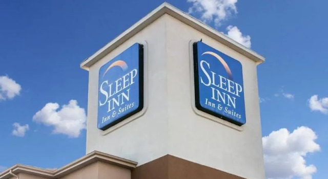 Sleep Inn & Suites Milan, Rezerwuj Hotel Hotele i noclegi w Milan, Hotel