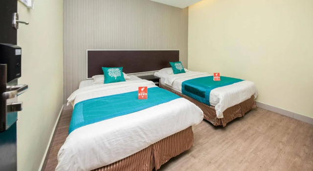 OYO Rooms Near Tanjung Aru Beach, Prenota Hotel Kota Kinabalu Sabah