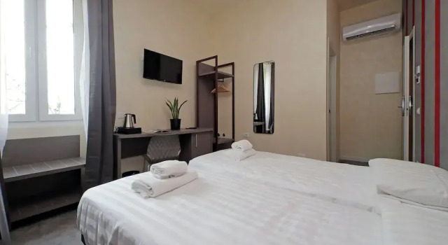 Четырёхместный номер Standard Termini Comfort Rooms by Flatinrome